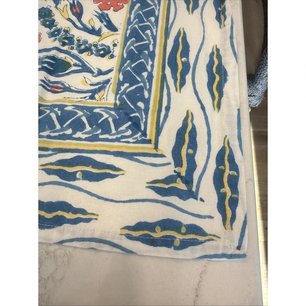 Petal Pushing Hand Printed Table Cloth Cotton 57